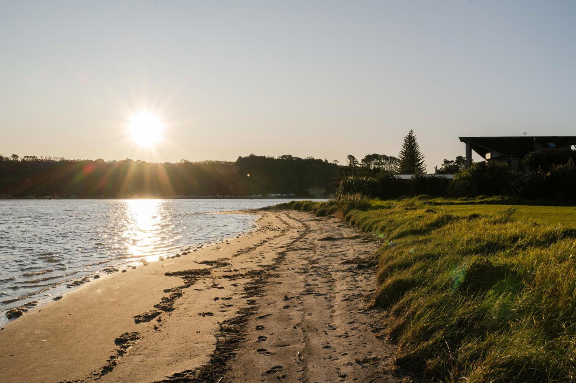 Pukehina Estuary Sunset Views Holiday Home 外观 照片